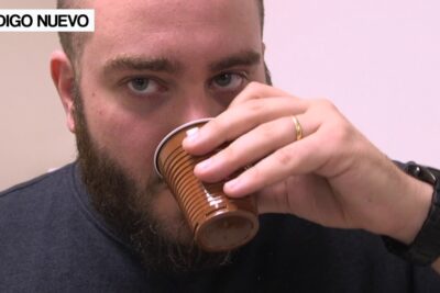 equidistante política