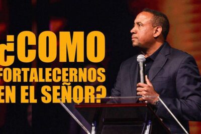 escudriñar algo con cuidado