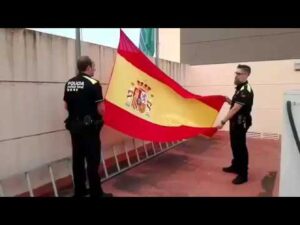 policia bandera españa