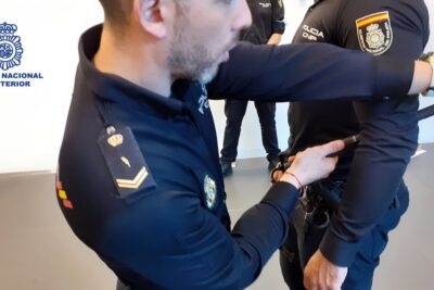 porras defensa personal