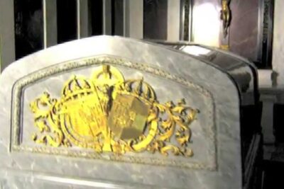 who is buried at el escorial